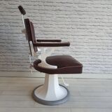Barber's chair