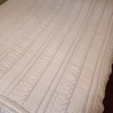 White cotton hand-knitted blanket