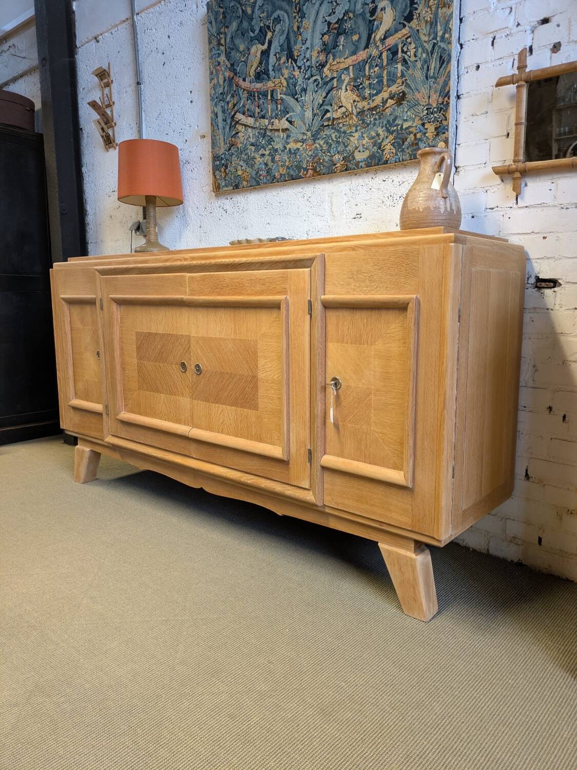 Sideboard