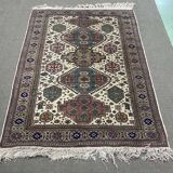 Handmade Iranian wool rug - 1.90m x 1.25m