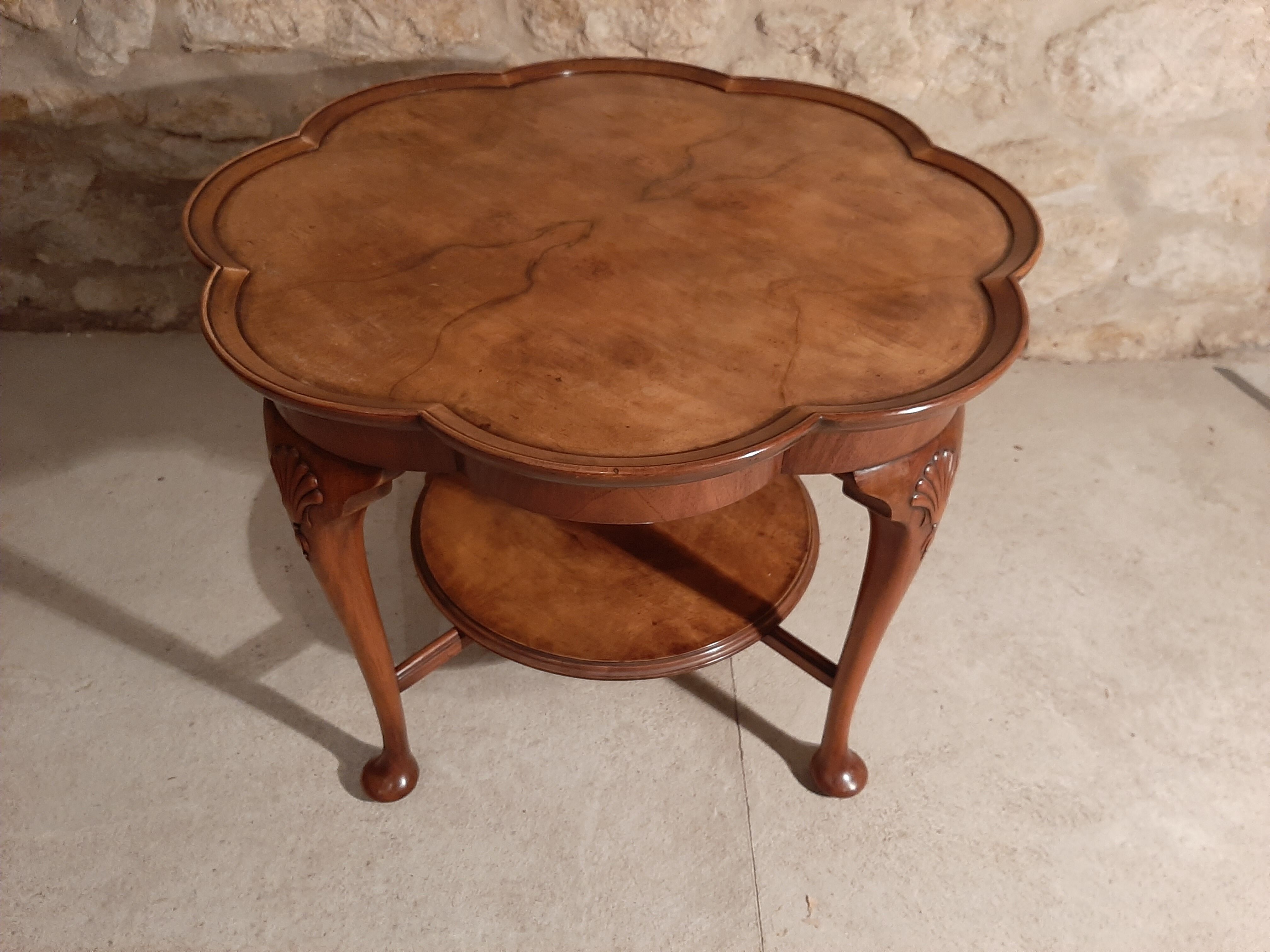 Walnut chippendale-style round coffee table