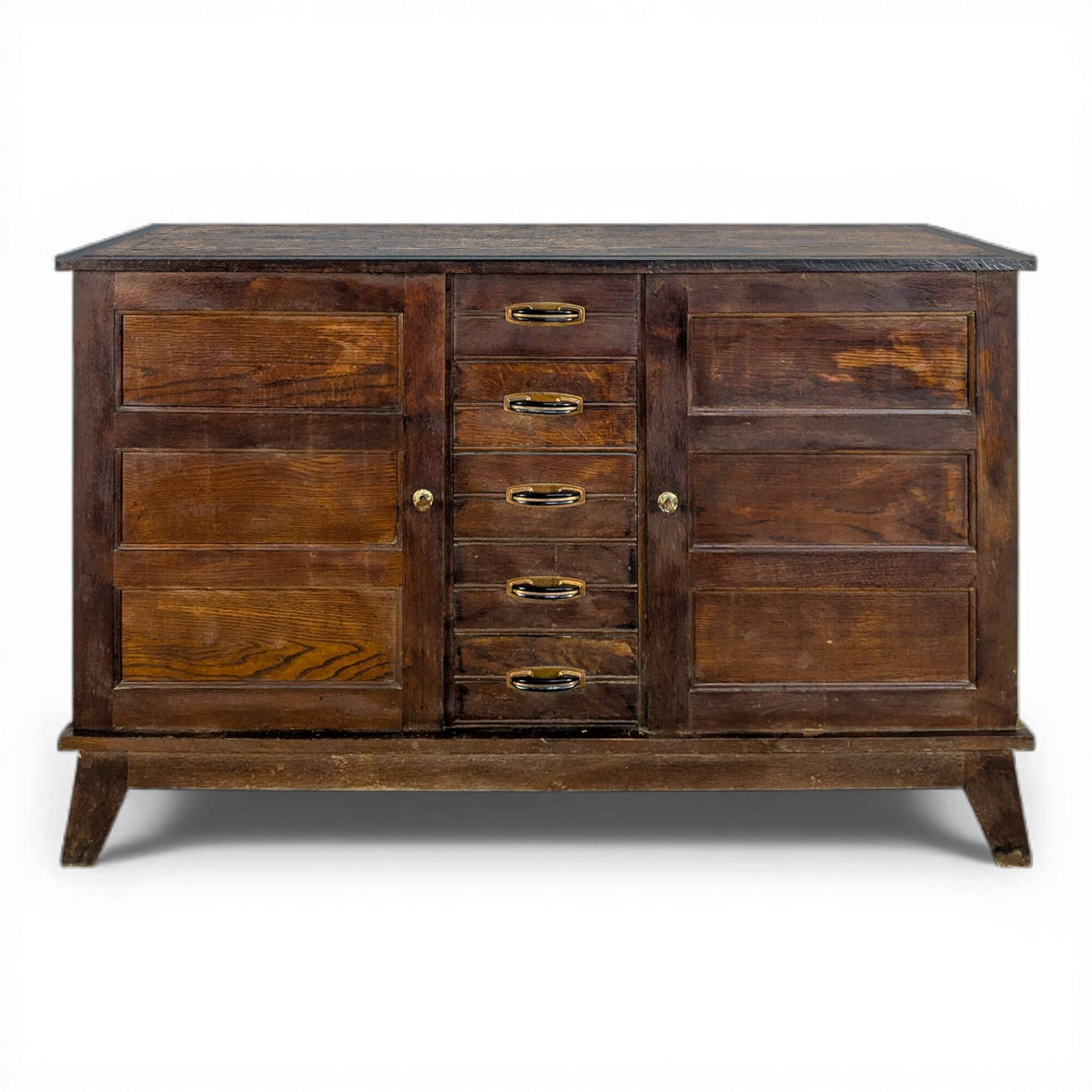 1950s buffet reconstruction by René Gabriel