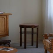 Table d'appoint ronde Art déco en hêtre et marbre, par un ébéniste danois, années 1940