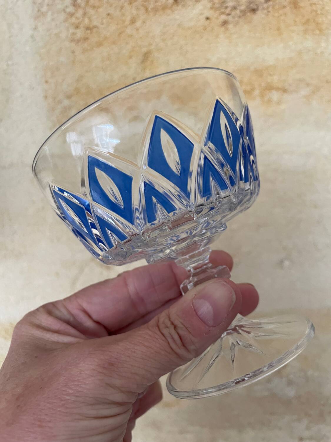 6 Harlequin champagne coupes VMC Reims