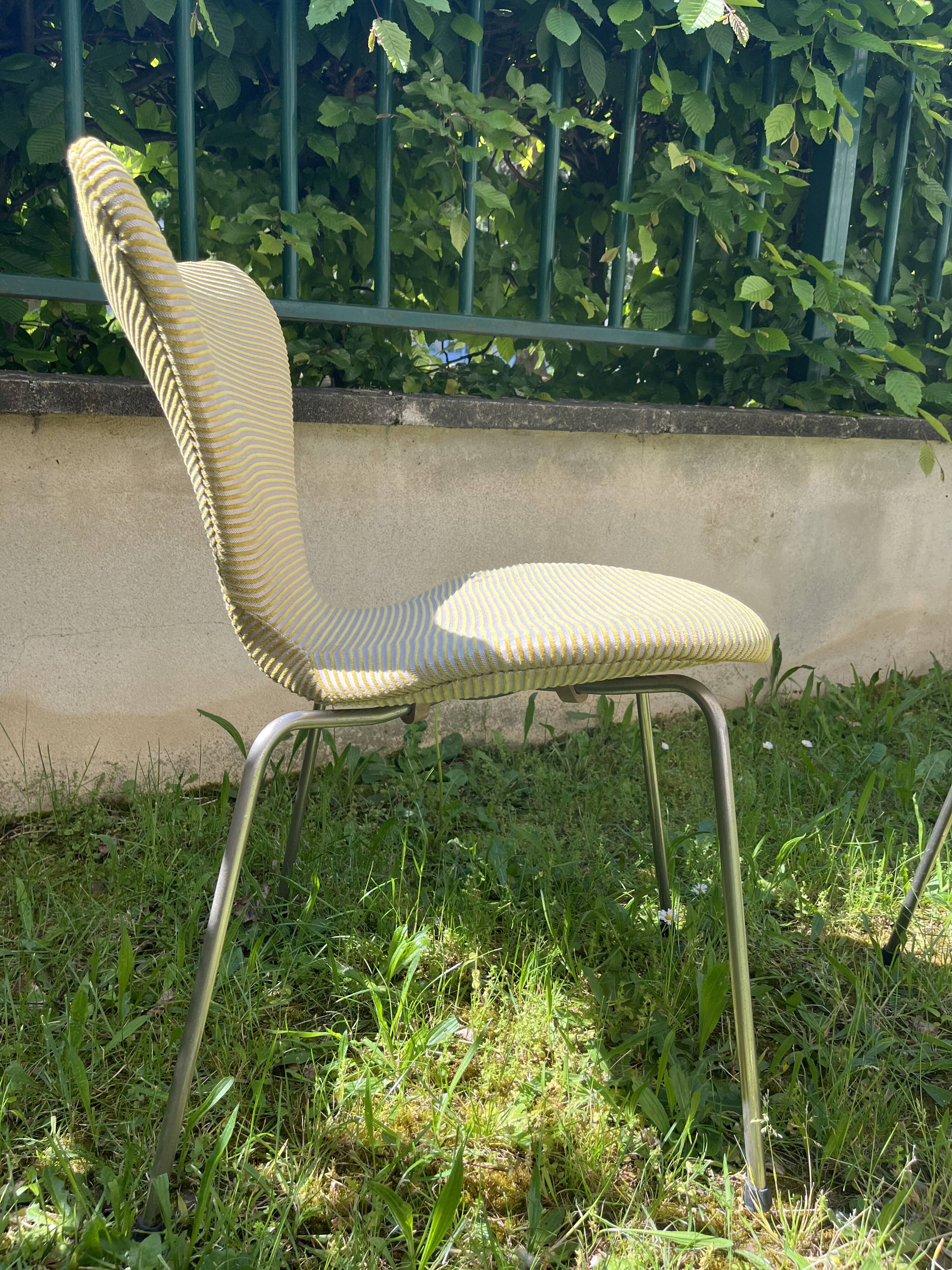 Set of 2 Jacobsen number 7 chairs, first series 1960.