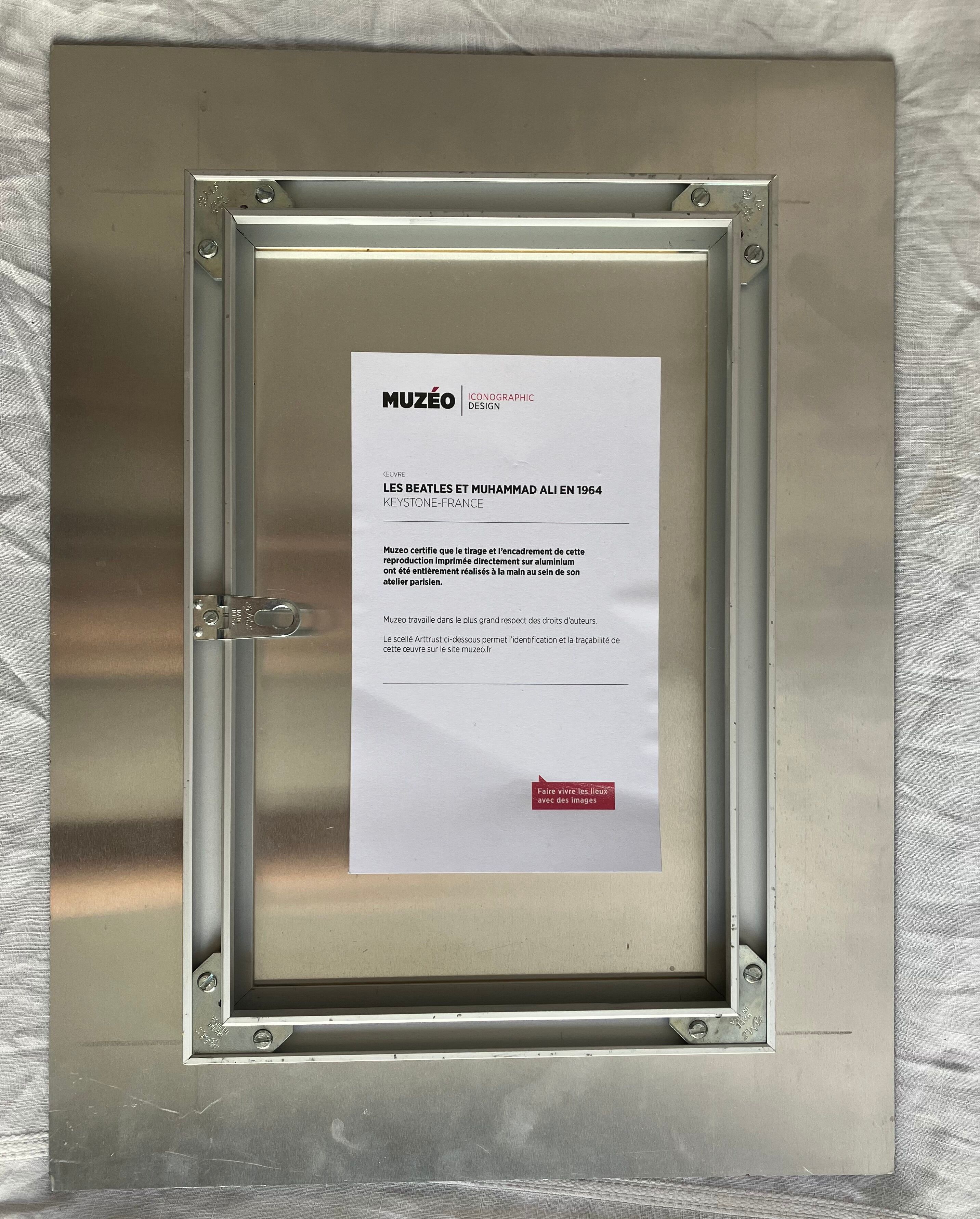 Photo The Beatles and Muhammad Ali in 1964