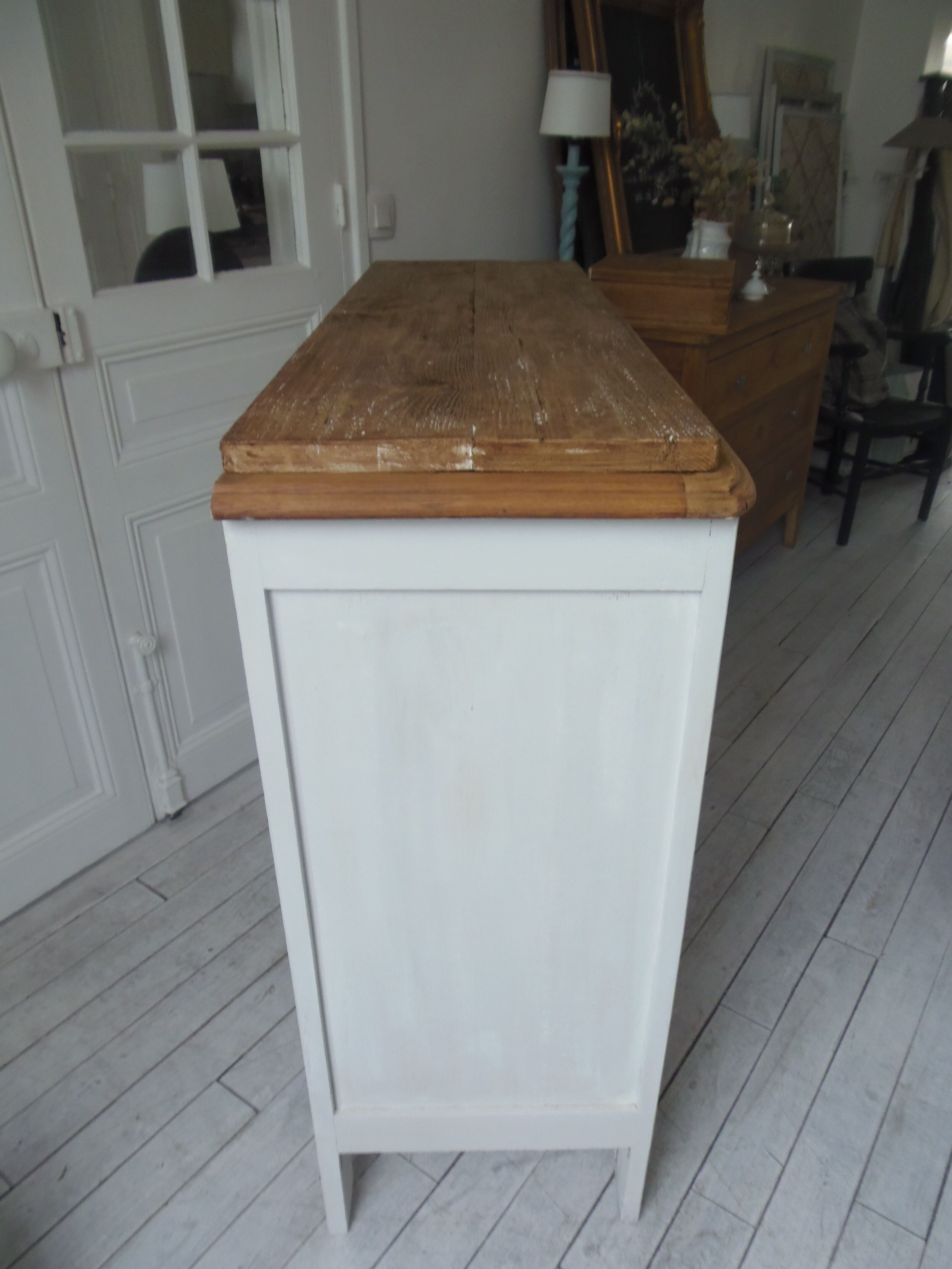 Art Deco buffet patinated pearl grey waxed finish, raw wooden tray.