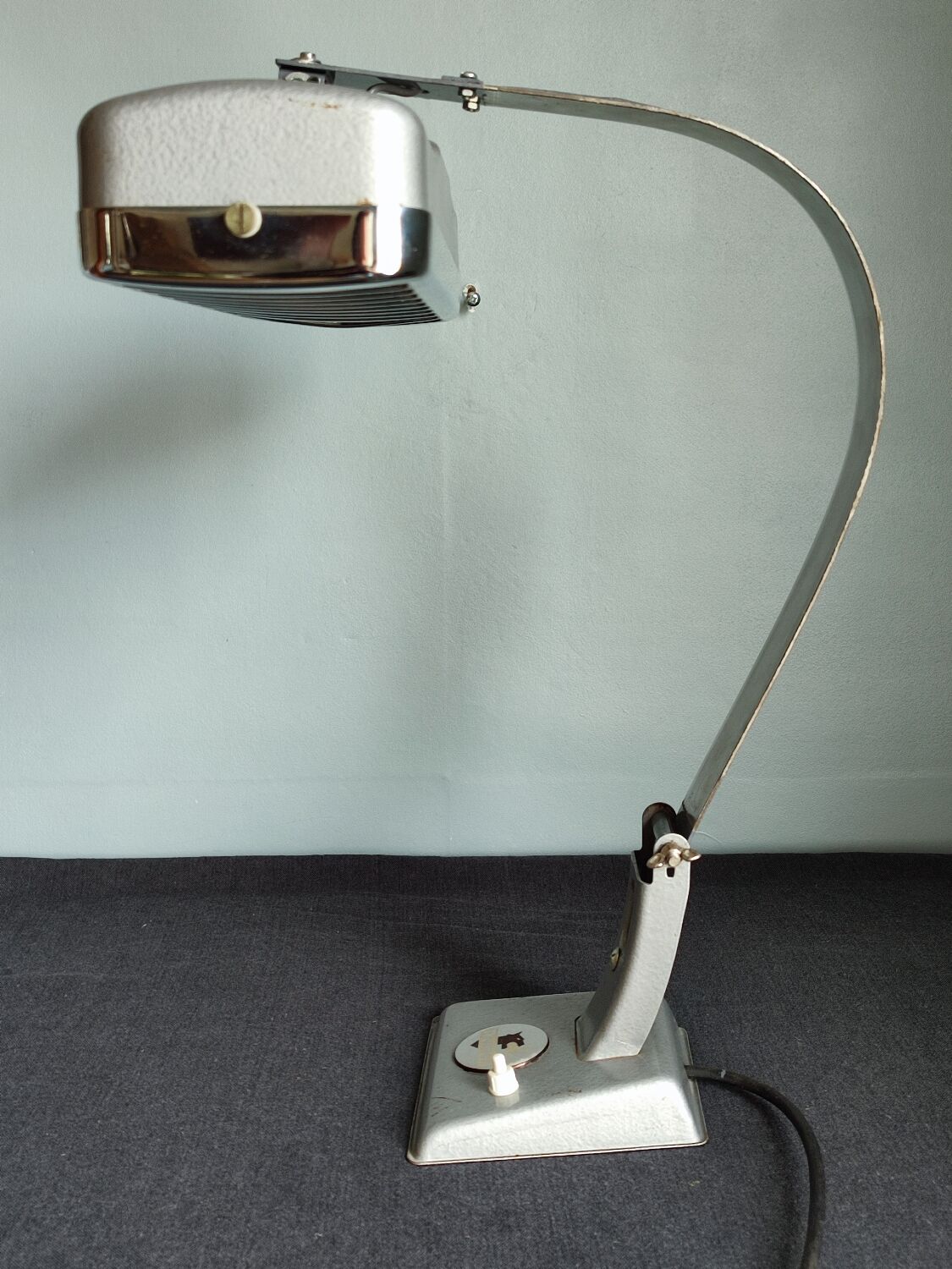 Thermor industrial style table lamp