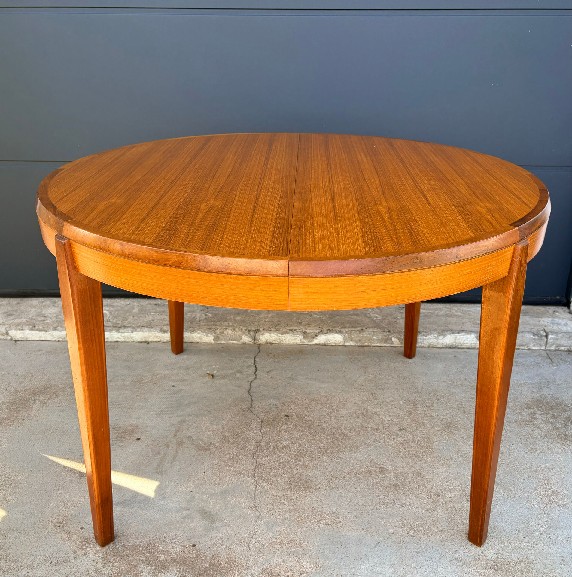Vintage teak round table Scandinavian style with 2 extensions 1960s/70s