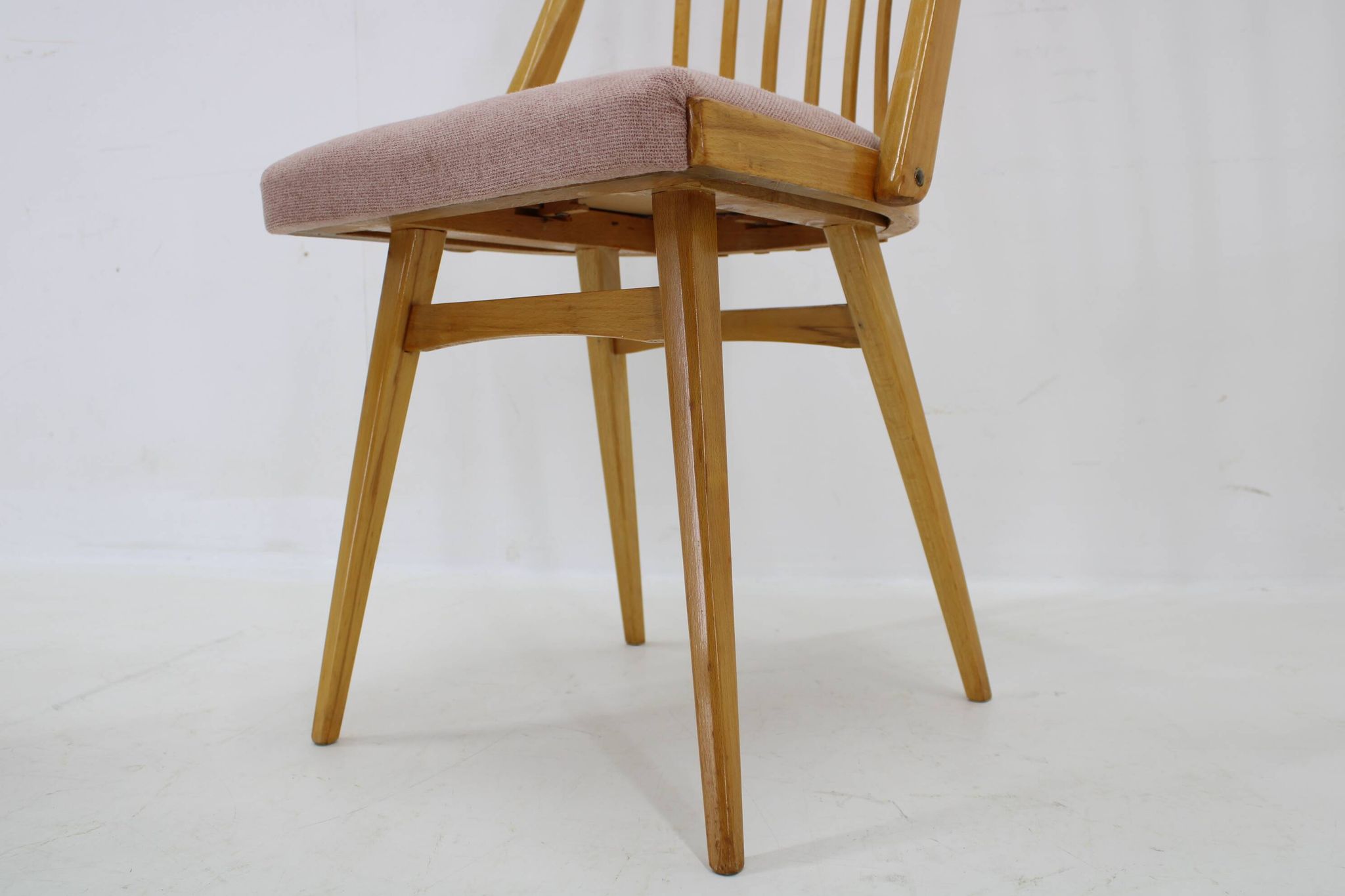 1960s Antonin Suman Set of Four Dining chairs in Beech Wood , Czechoslovakia