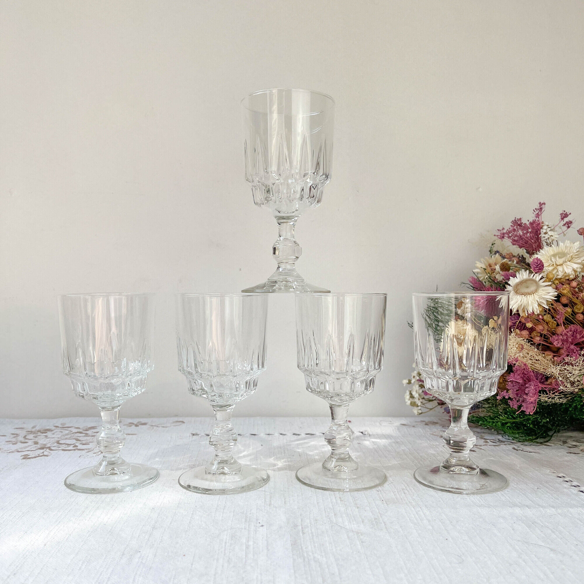 5 glasses of red wine luminarc model lance, 1970 made in france