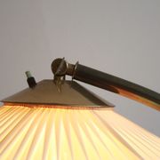 Lampadaire des années 1950 en laiton avec abat-jour plisée
