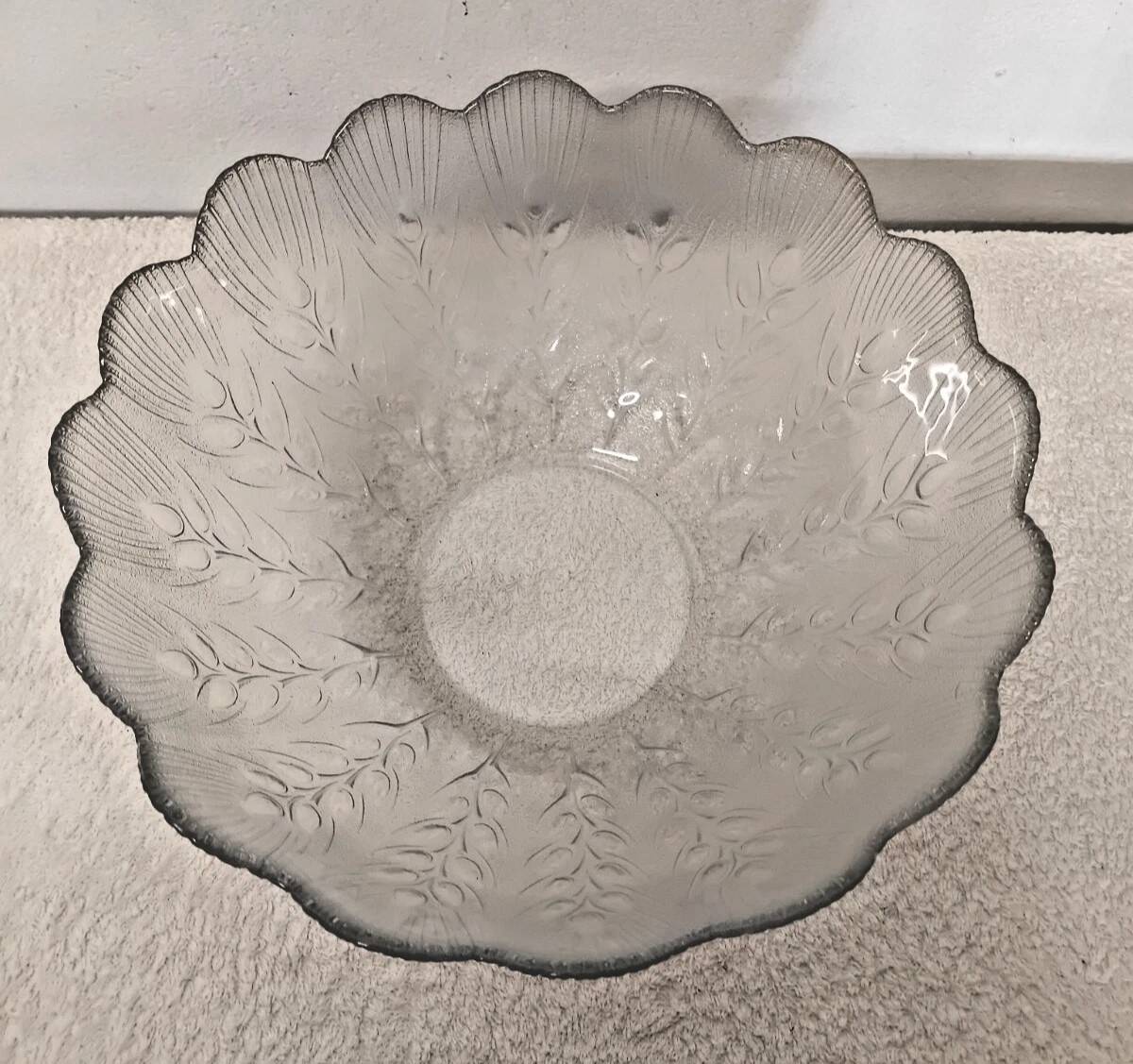 Vintage 1950s Large Glass Salad Bowl