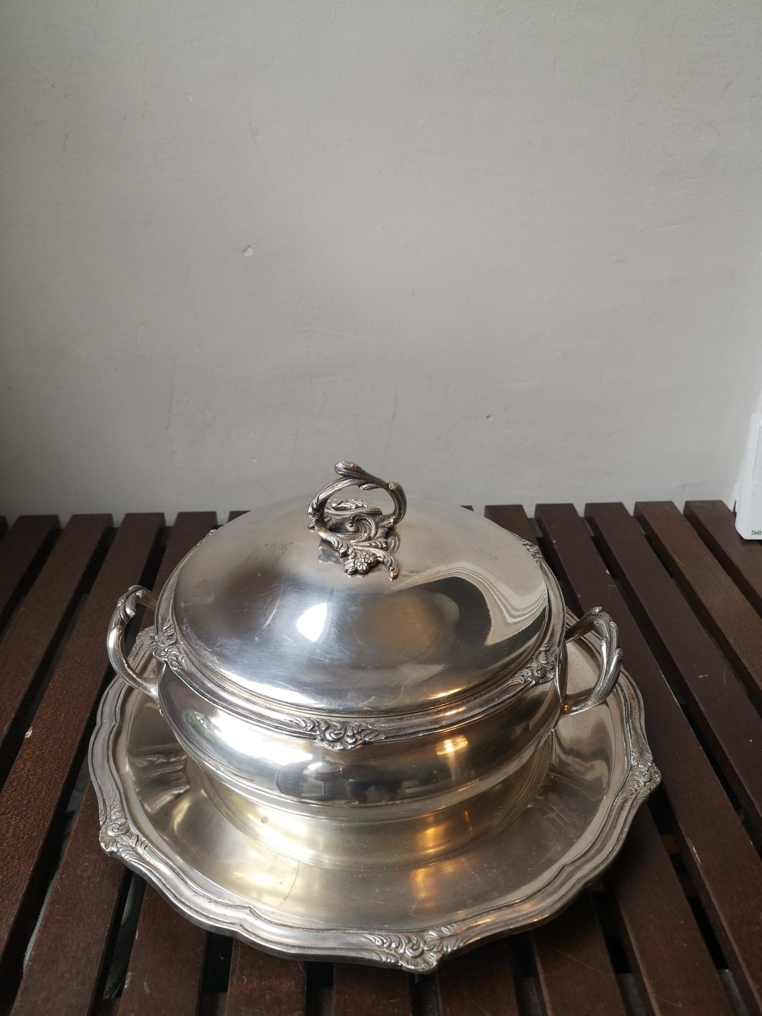 Vegetable with tray silver metal, around 1050