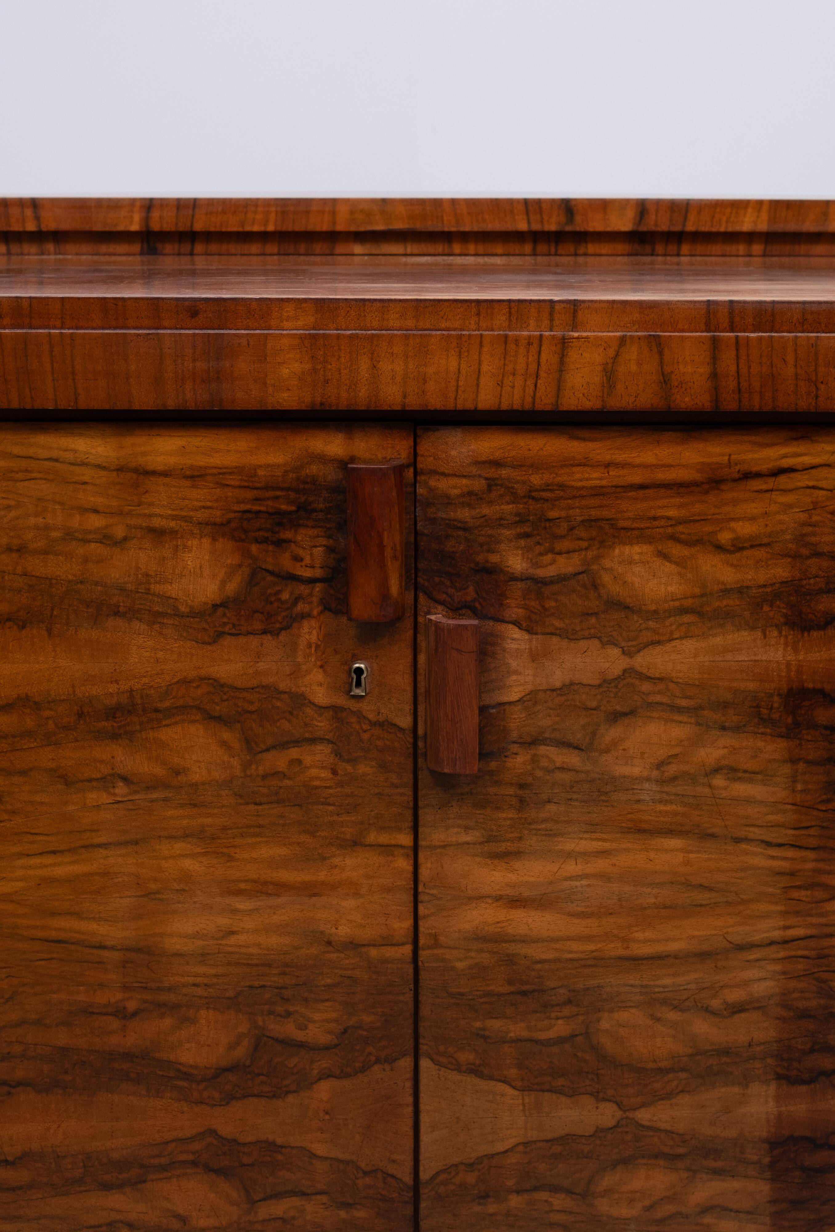 Art Deco sideboard in French burl