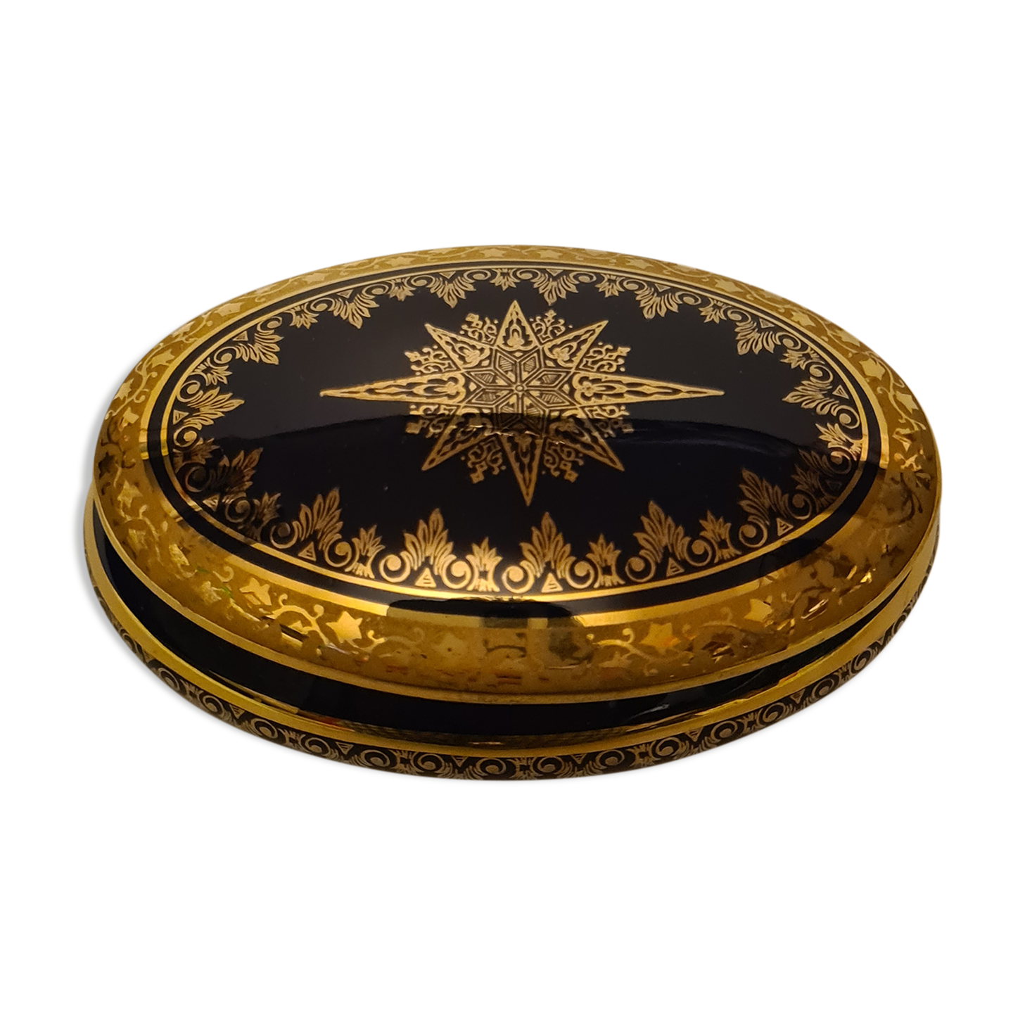 Bonbonnière in Limoges porcelain blue and gold