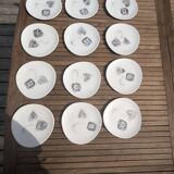 12 assiettes à dessert Niderviller modèle "Rose noire"