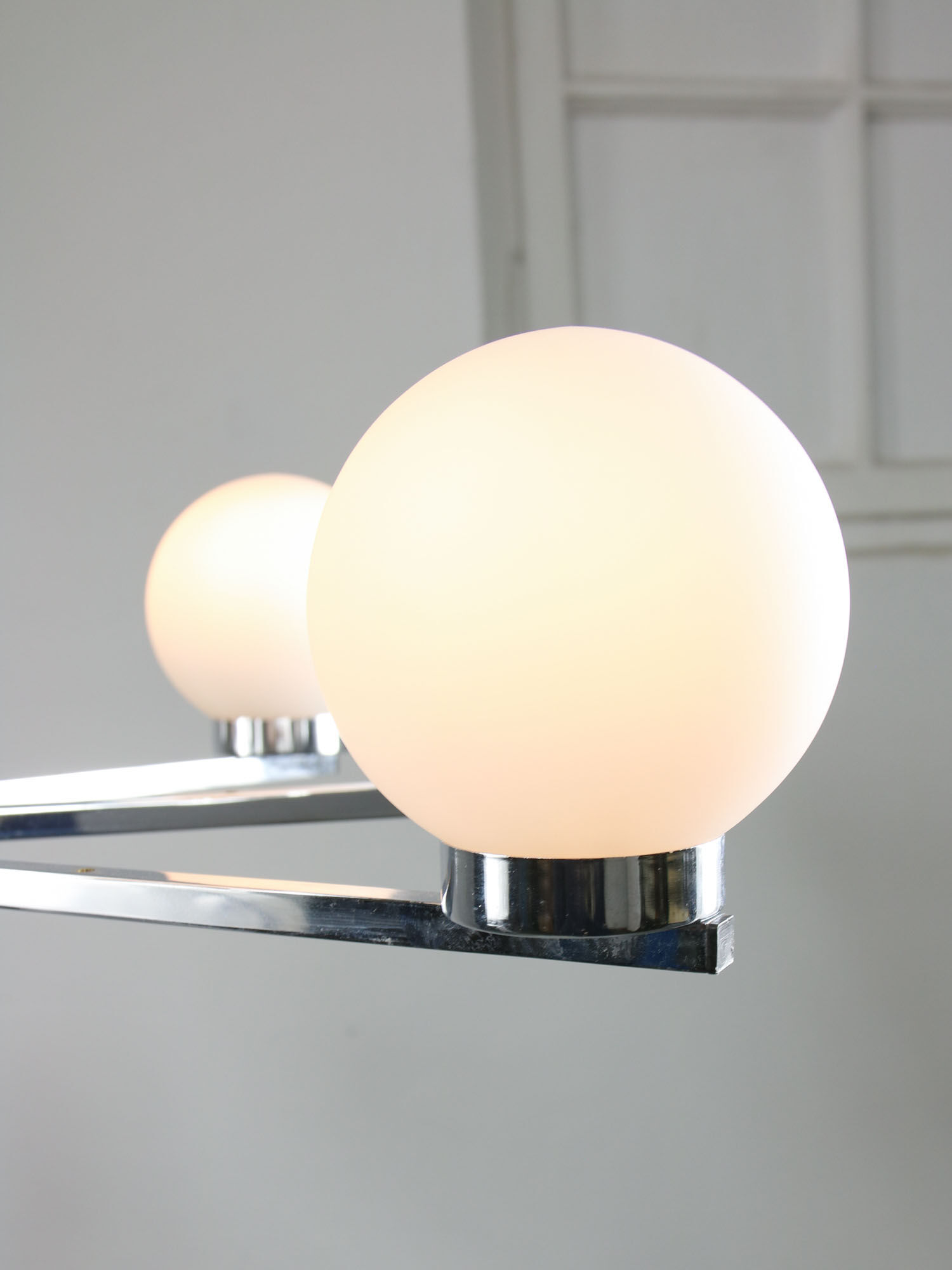 Vintage minimal chrome & opaline 8-arm chandelier, 70s