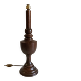 Pied de lampe à poser en bois massif tourné - mid. XXeme