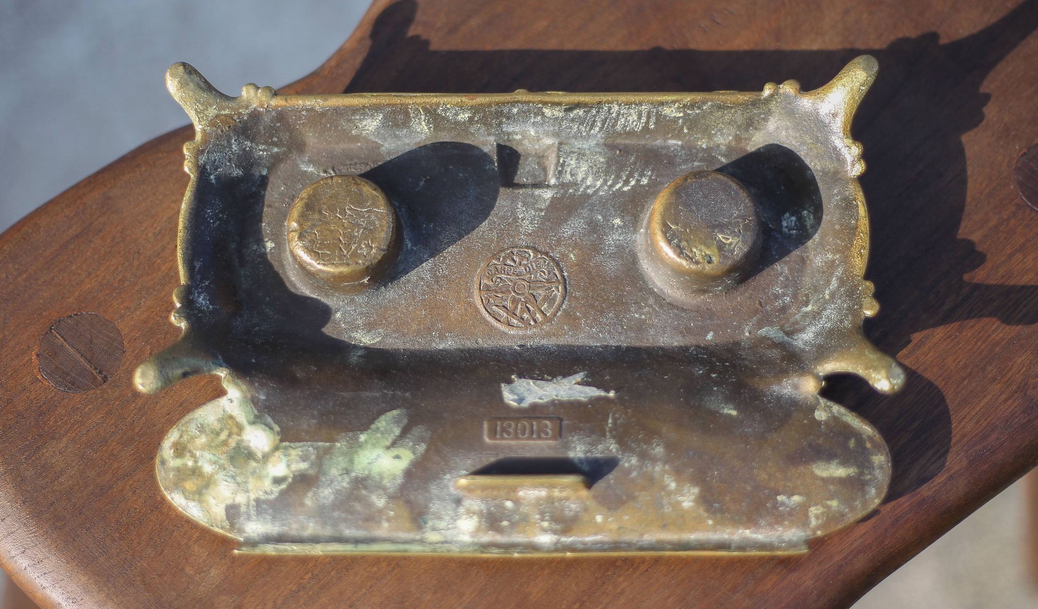 Encrier bronze Carpe diem, encrier rocaille, déco bureau, collection, inkwell