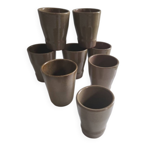 Lot de 8 verres en grès
