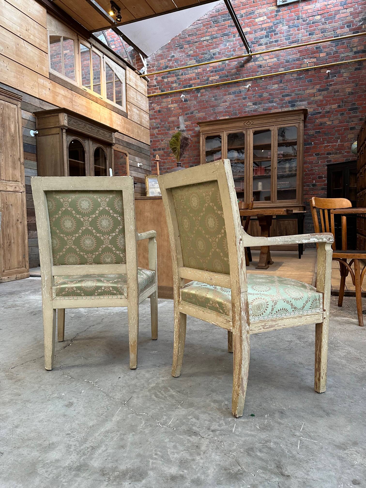 Paire de Fauteuils de Style DIRECTOIRE Début XIXème
