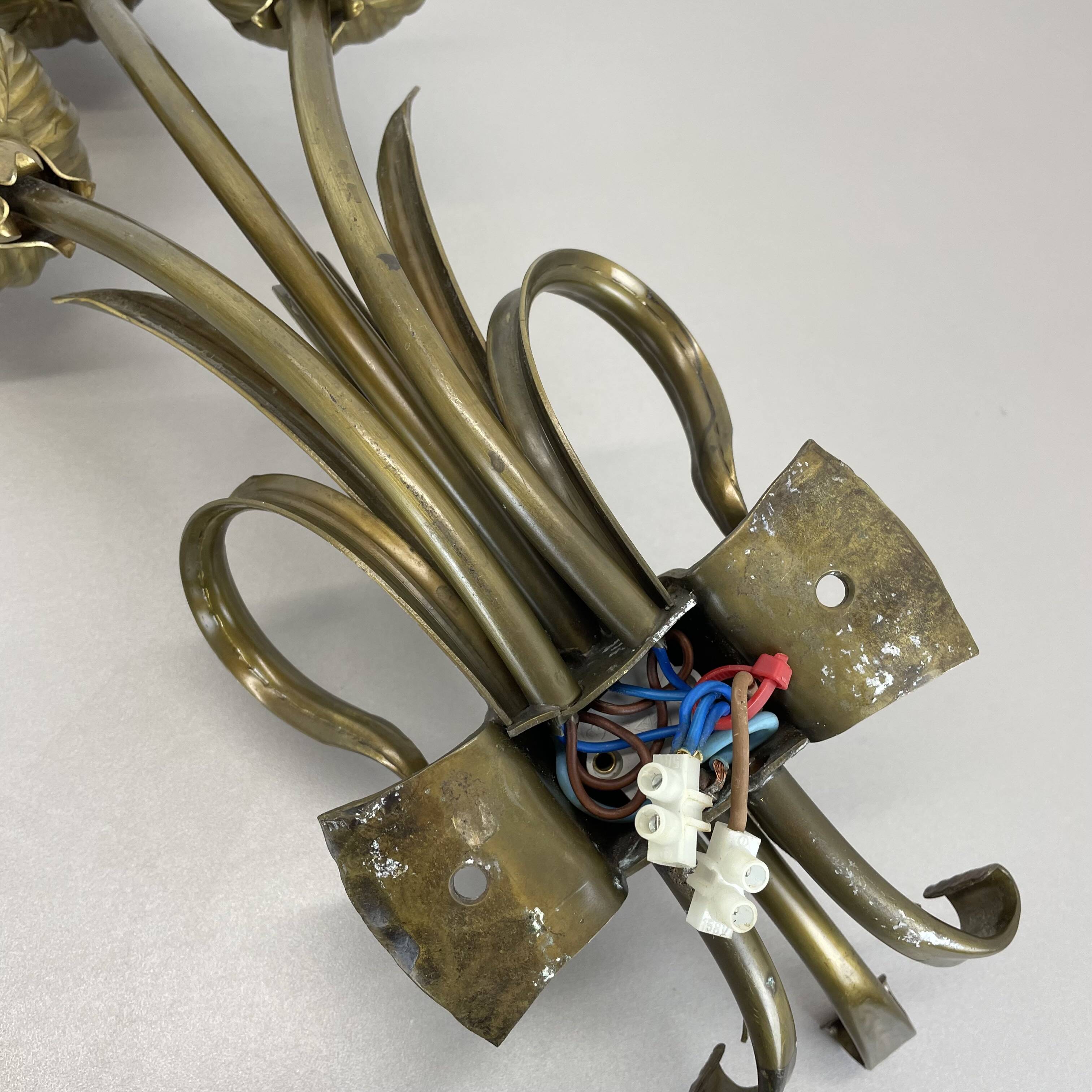 Sculptural 44cm brass  "flower" theatre wall light, italy, 1970s