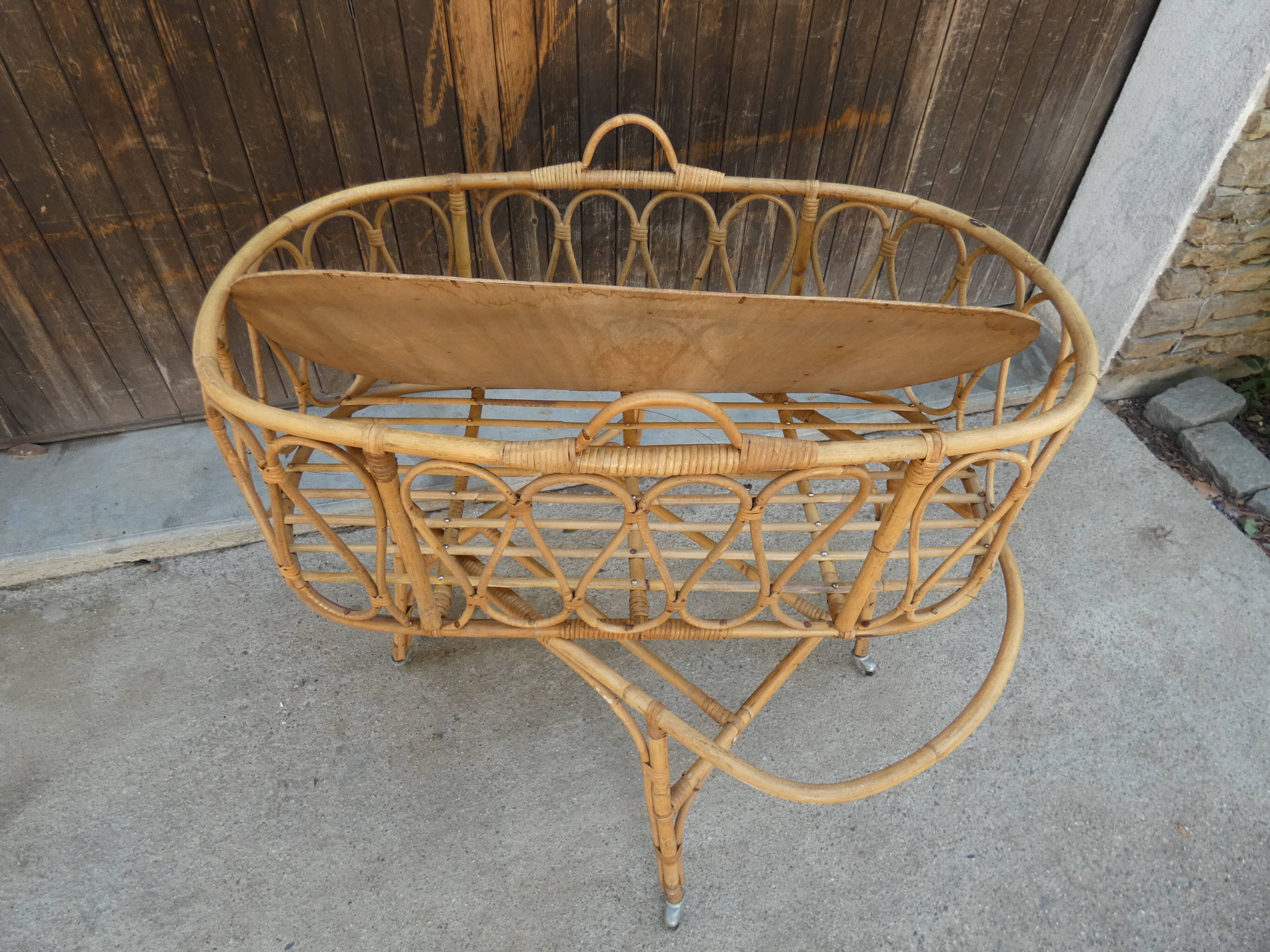 Cradle in rattan 1960