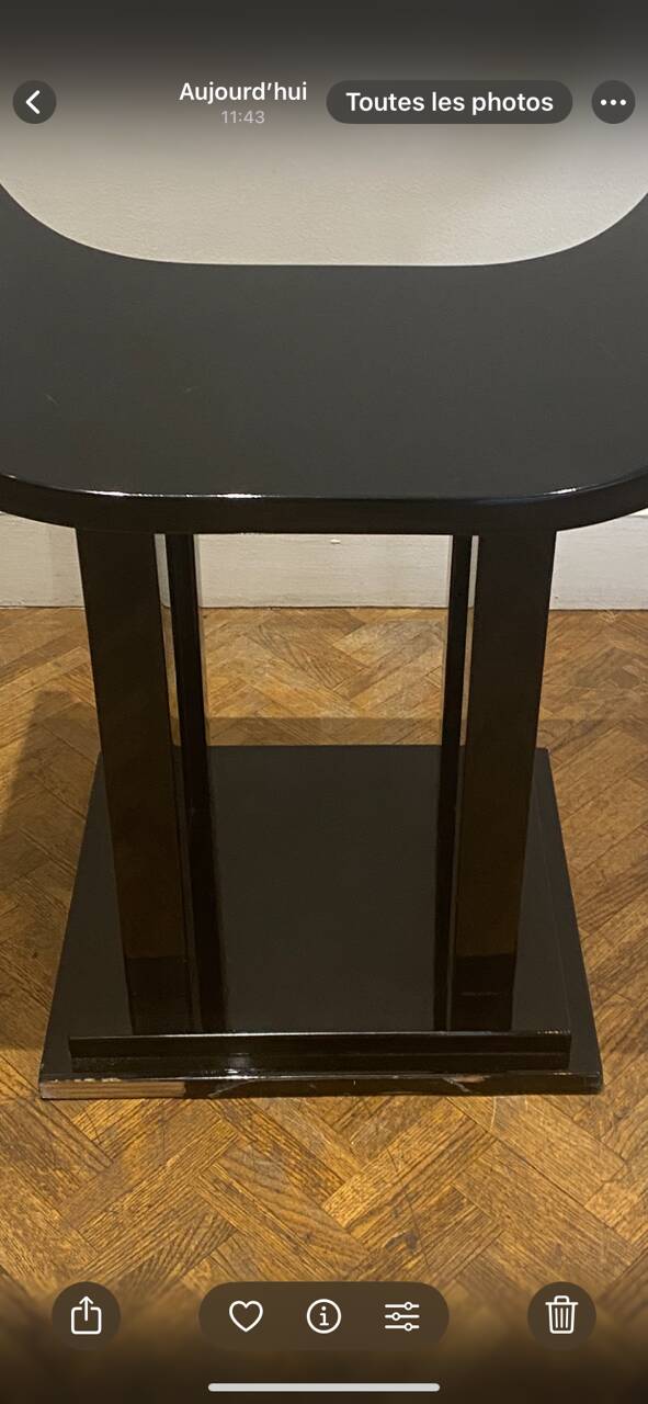 Gueridon or side table in black lacquer with curved lines, attributed to Roméo.