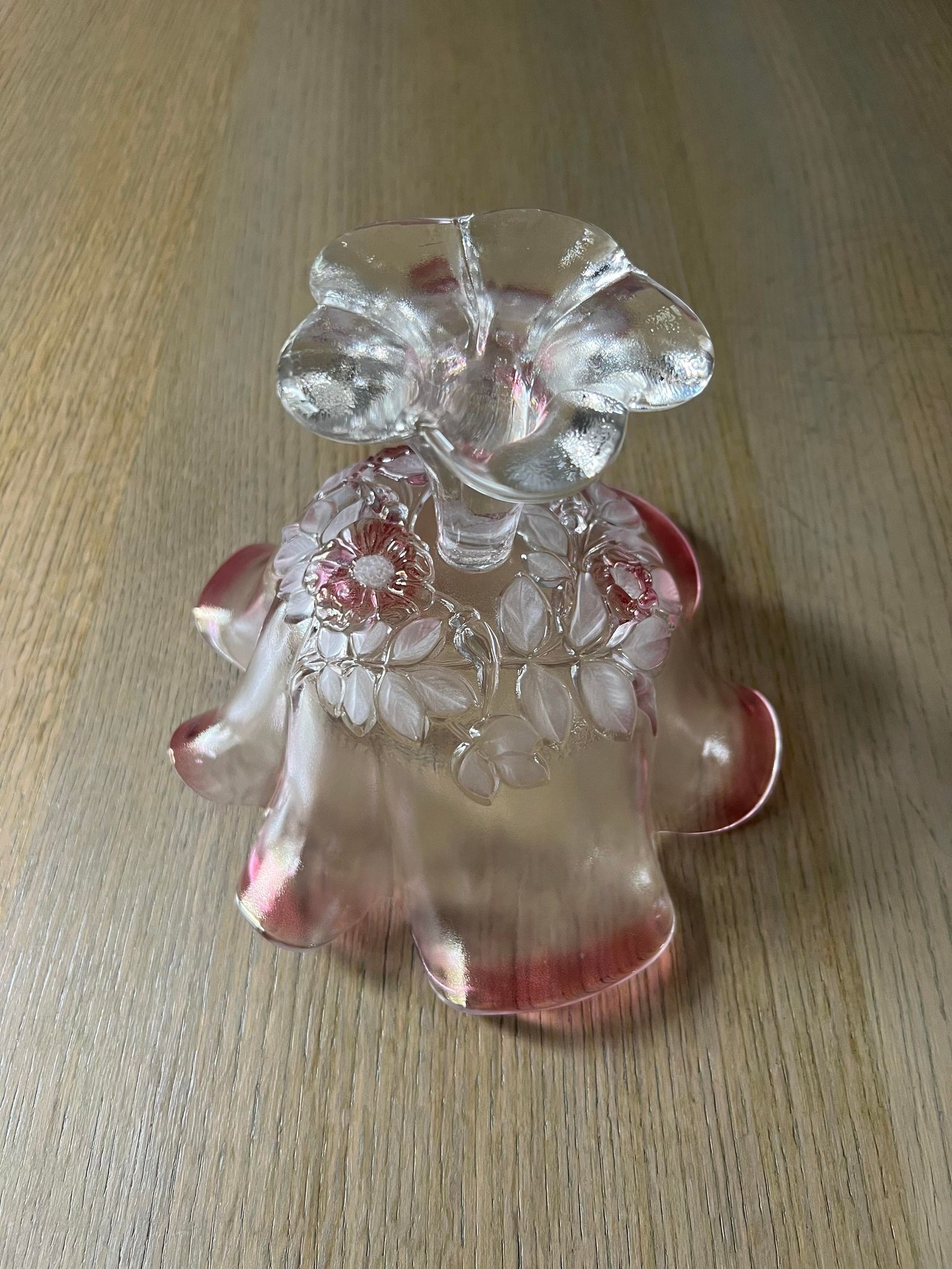 Empty glass cup pocket