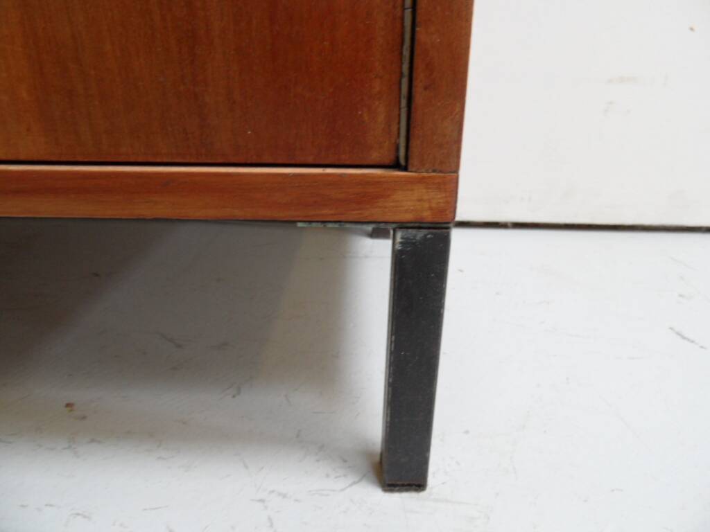 Vintage Mid Century 2 door cabinet