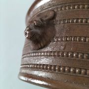 Pot en grès Corneau Myennes décor lièvres