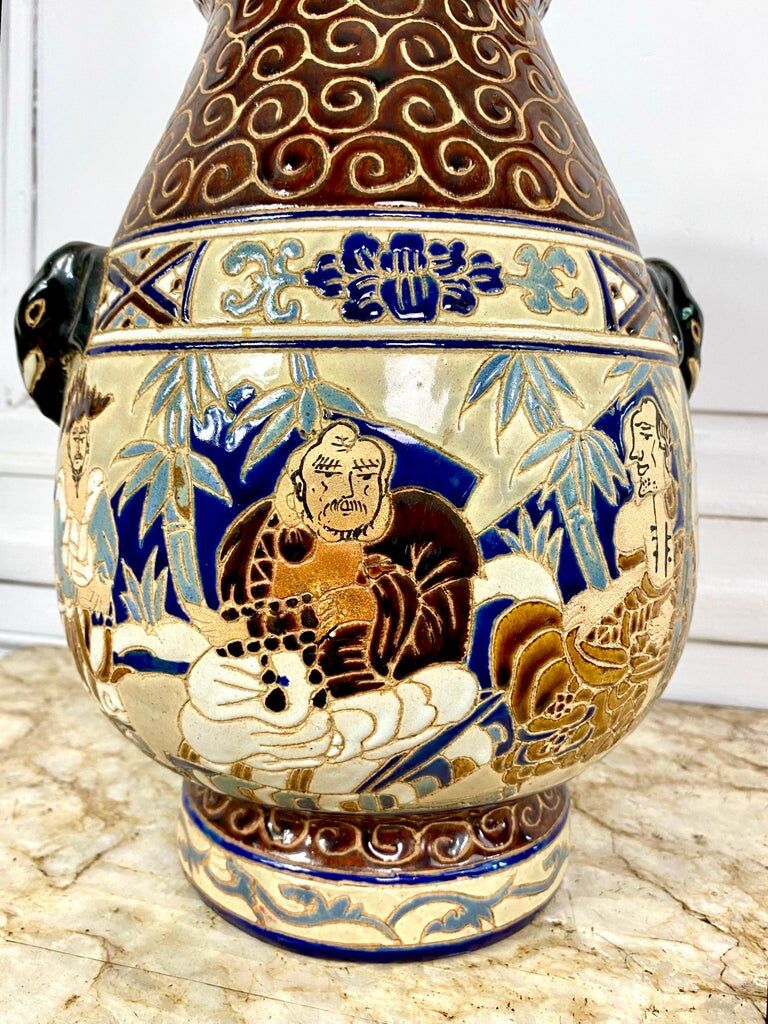 Glazed ceramic vase of the School of Bien-Hoa, Decorations of sages, circa 1930