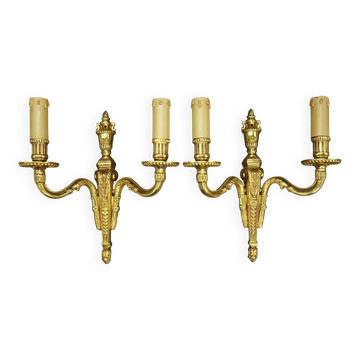 Pair of urn-shaped wall sconces in the Louis XVI style - gilded bronze