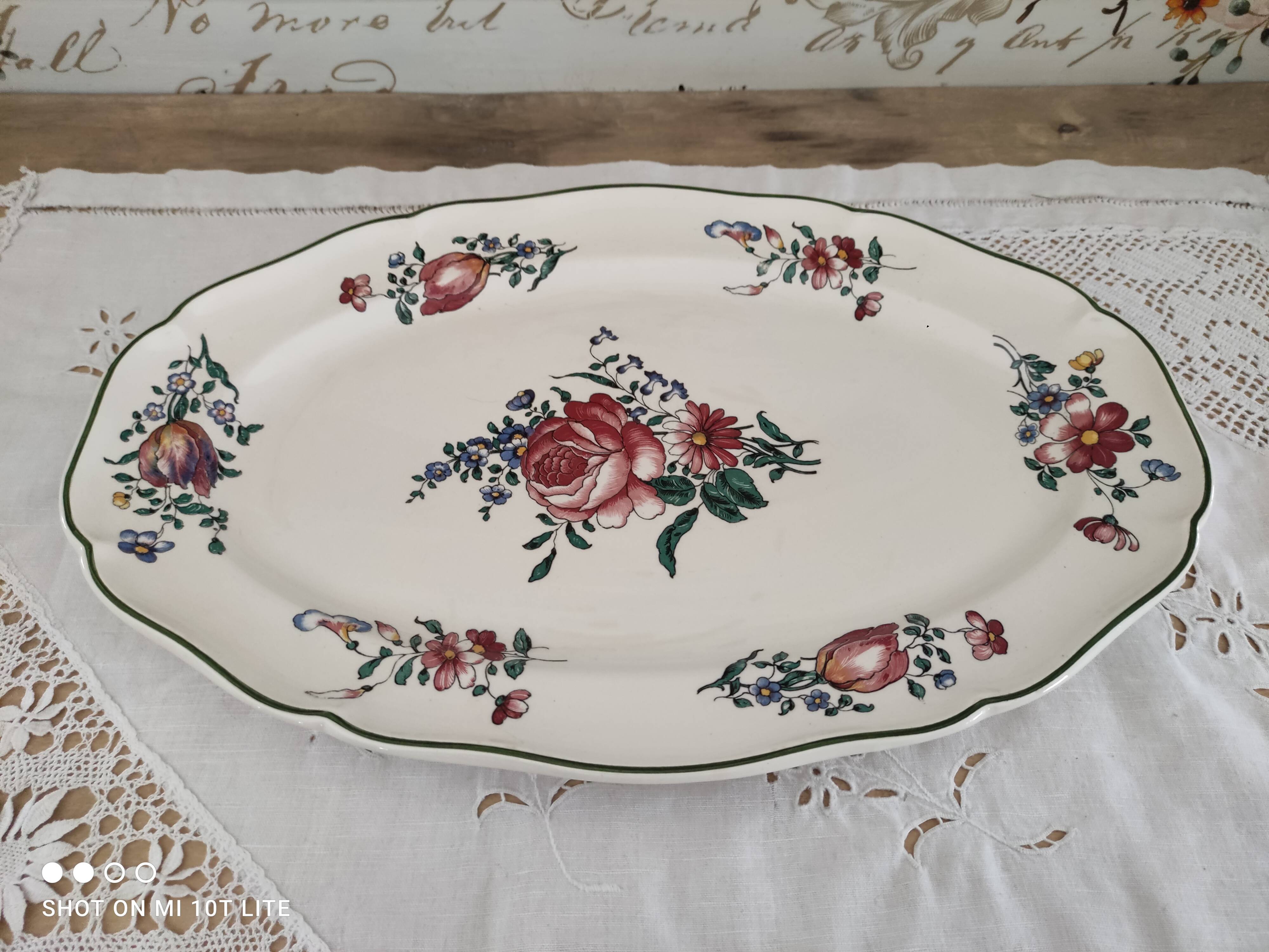 Oval flat Villeroy & Boch model Mettlach