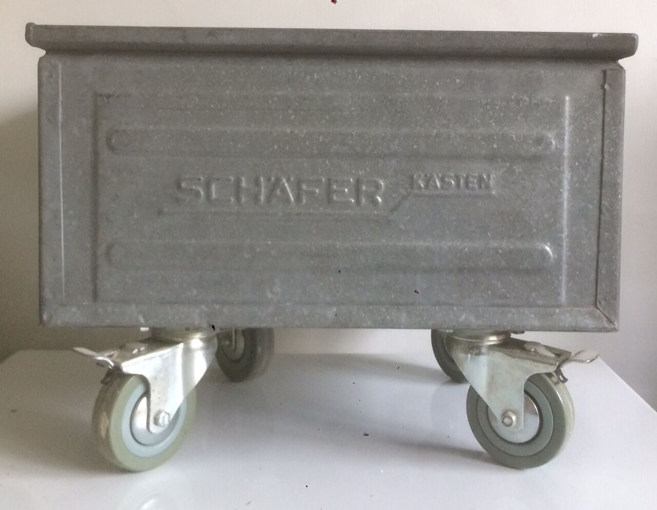 Metal storage box, Schafer Kasten, on wheels