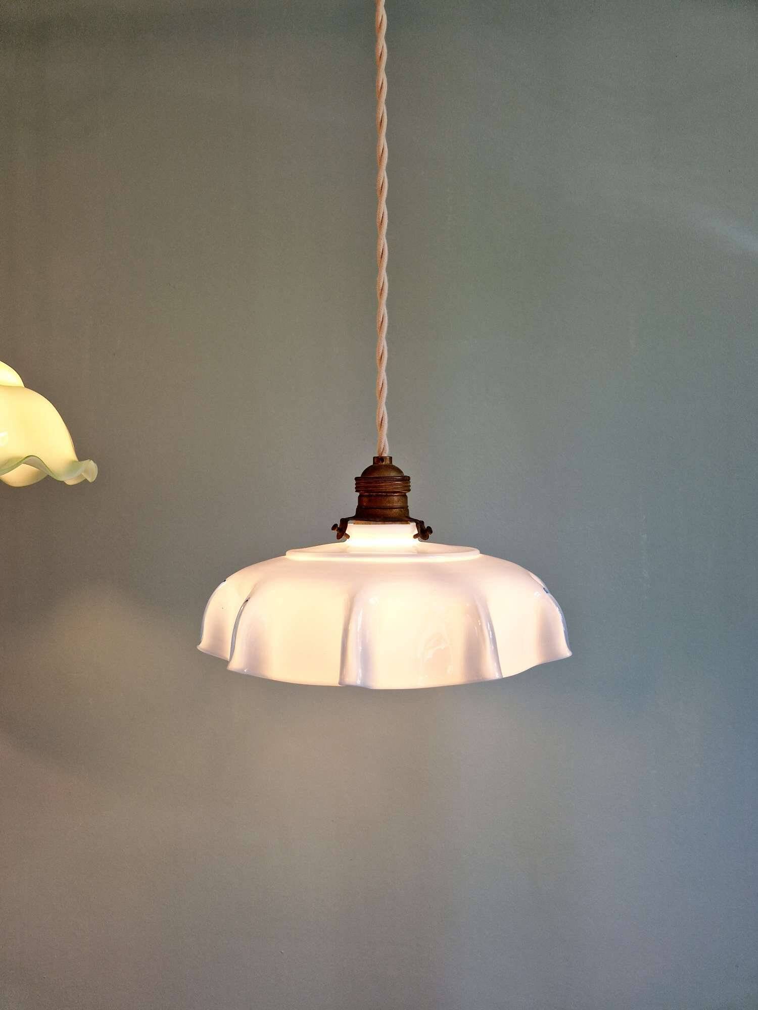 Trio of Art Deco pendant lights in scalloped opaline, 1920-30