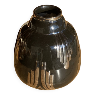 Vase noir stylisé Art Deco