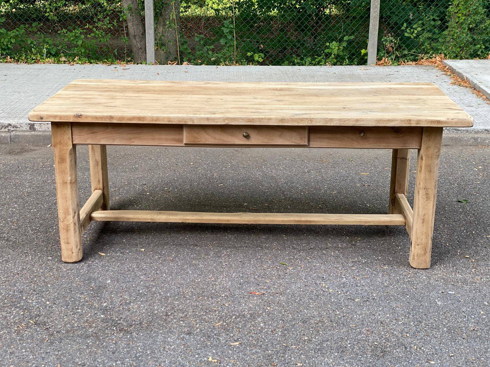 Large extendable farmhouse dining table stripped in solid oak 200-300cm
