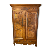Armoire de mariage du pays Bressan en noyer et loupe de noyer datée 1850