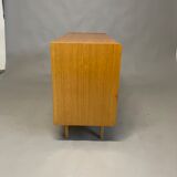 Cabinet U452 de Jiri Jiroutek