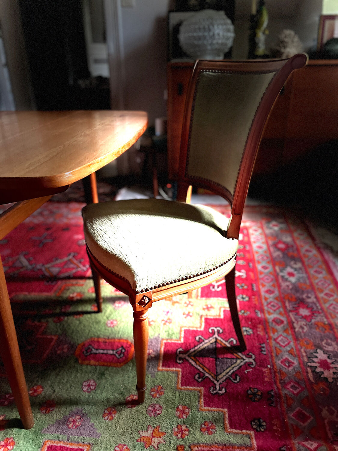 Set de 6 chaises Directoire en velours vert amande