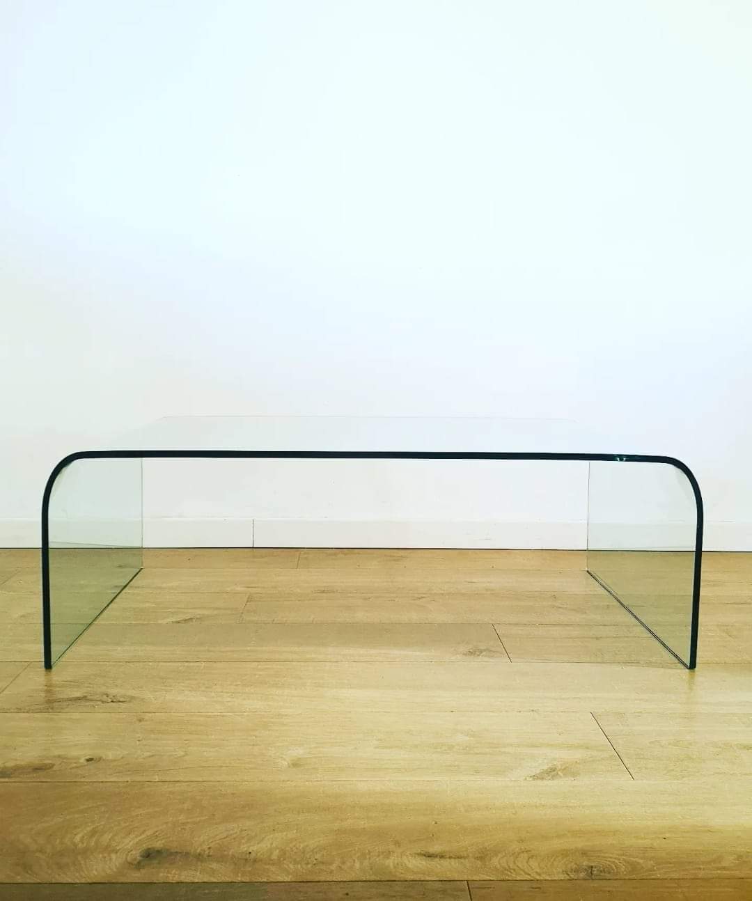 Table basse en verre moulé Roche Bobois