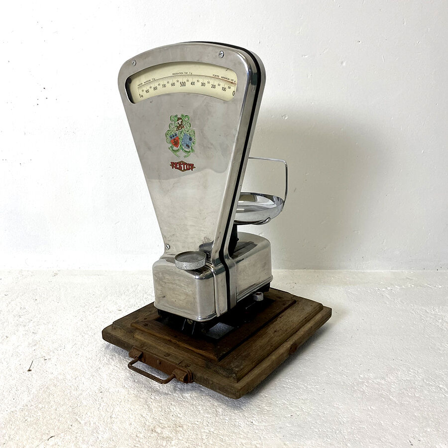 Vintage grocer's scale 50's