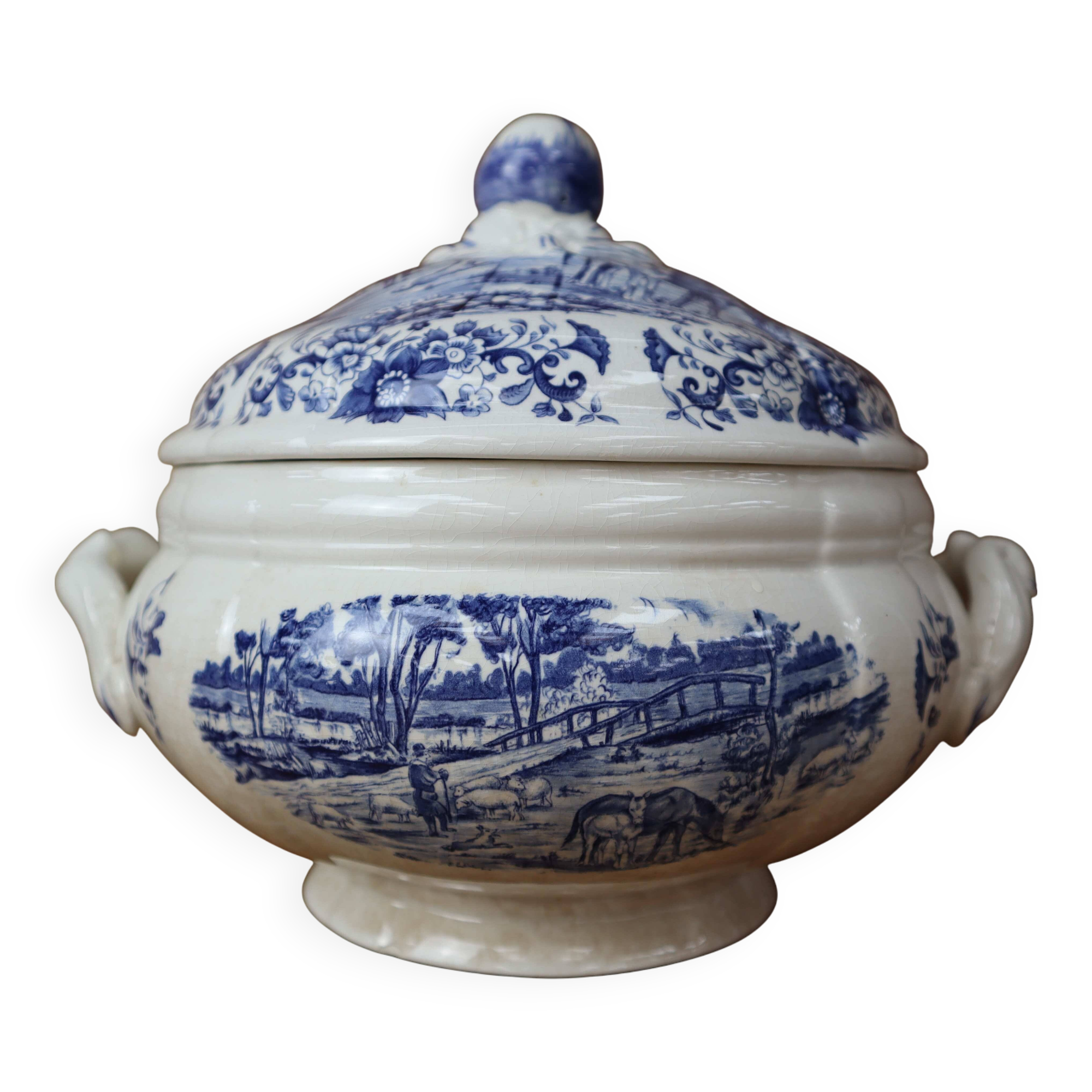 Vintage earthenware soup tureen Sarreguemines Derby series 1920 Blue and white