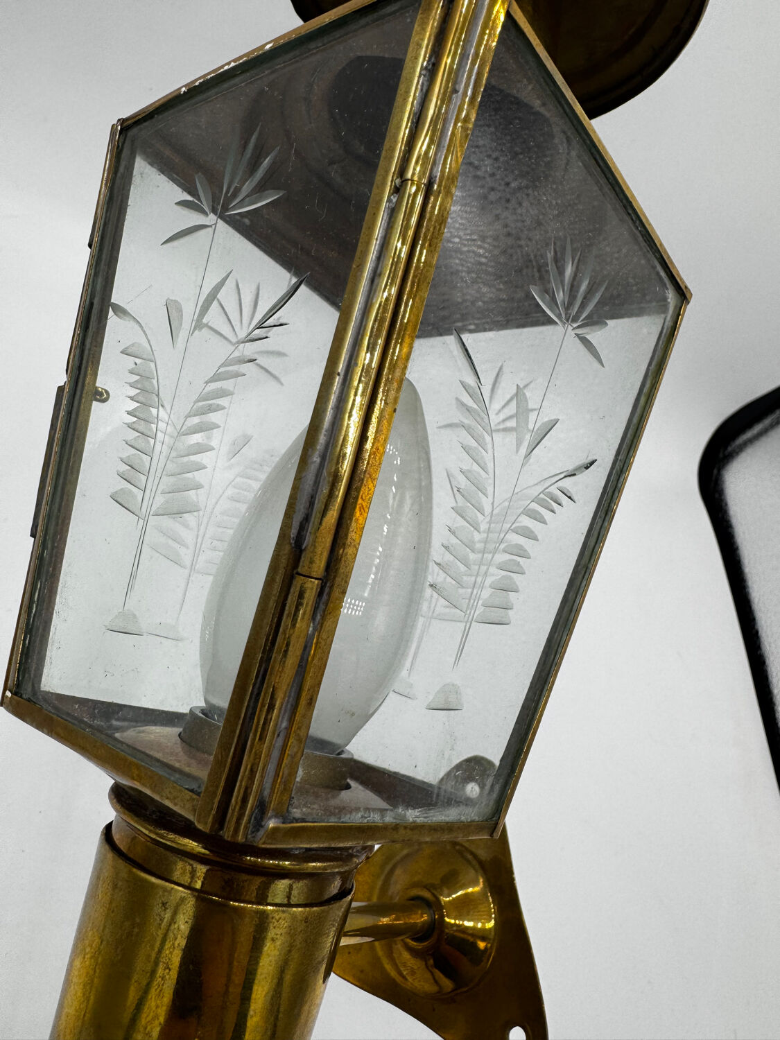 19th-century carriage lamp