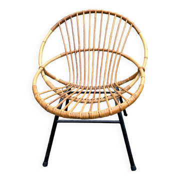Fauteuil en rotin vintage pieds metal