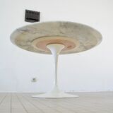 Tulip coffee table by Eero Saarinen for Knoll from the 1960