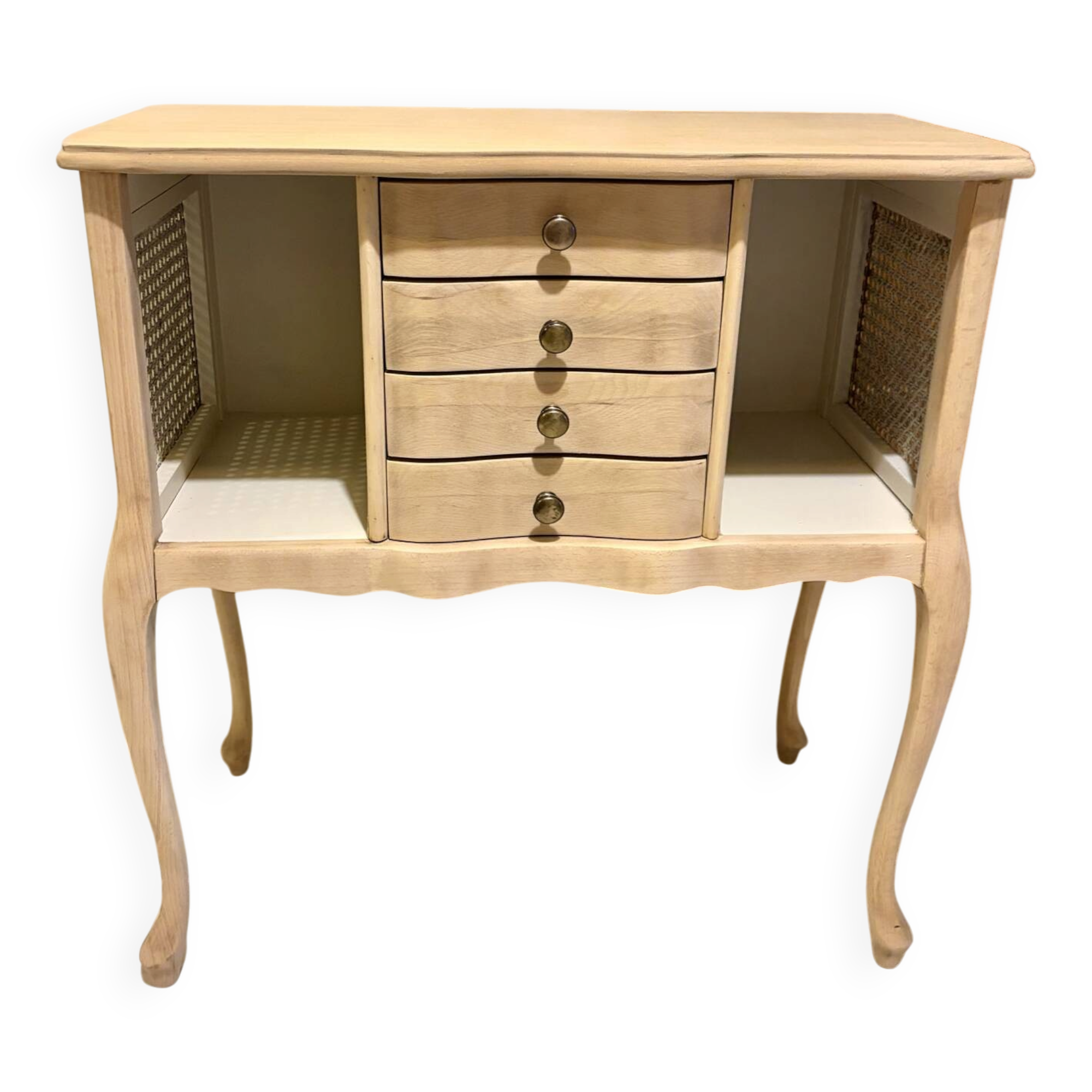 Small chest of drawers