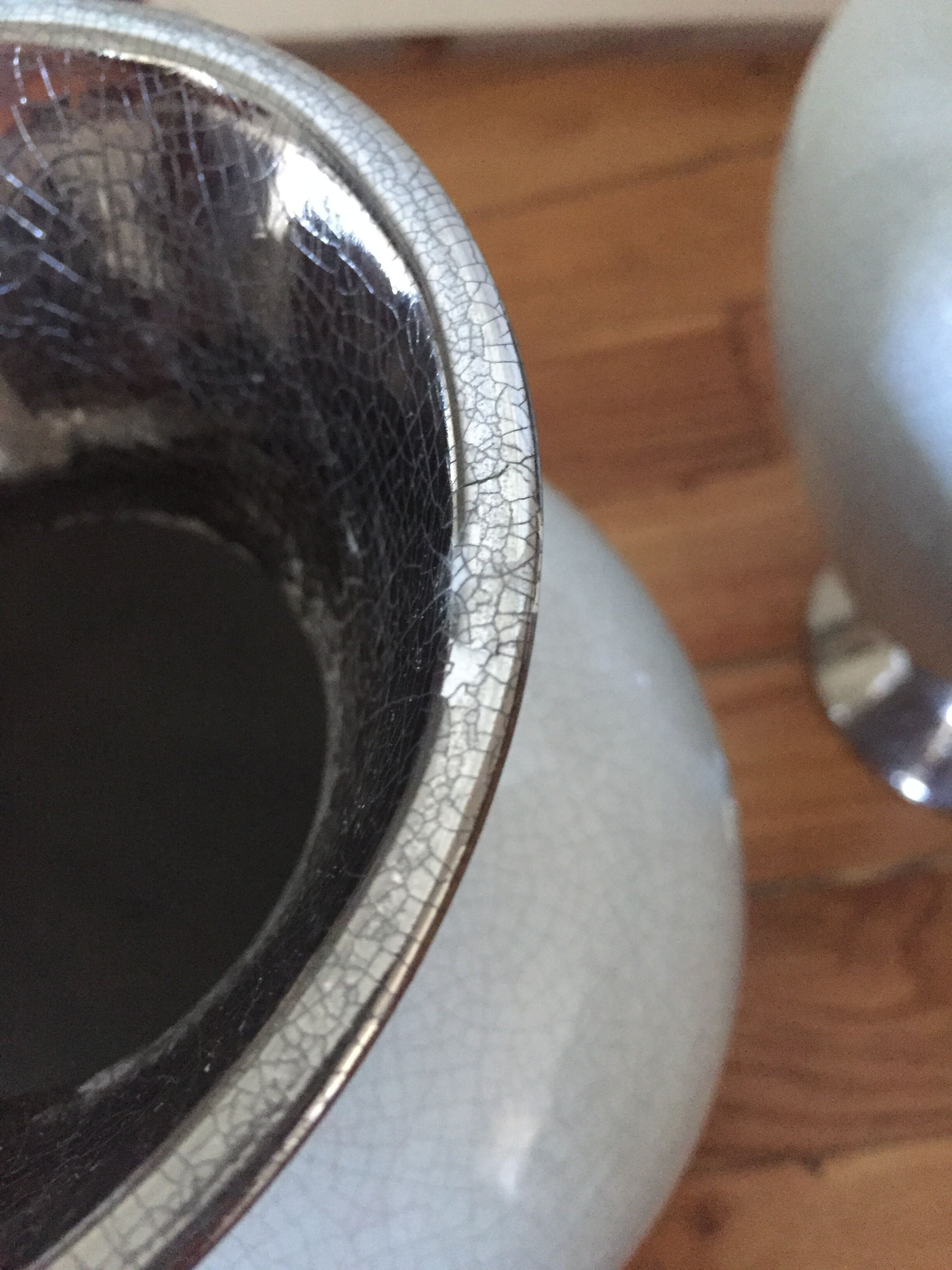 Pair of white and silver vases style cracked enamel